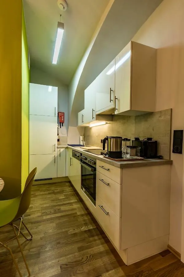 Yellow Flat By Grazrentals With Best Location & Free Parking Apartment Graz